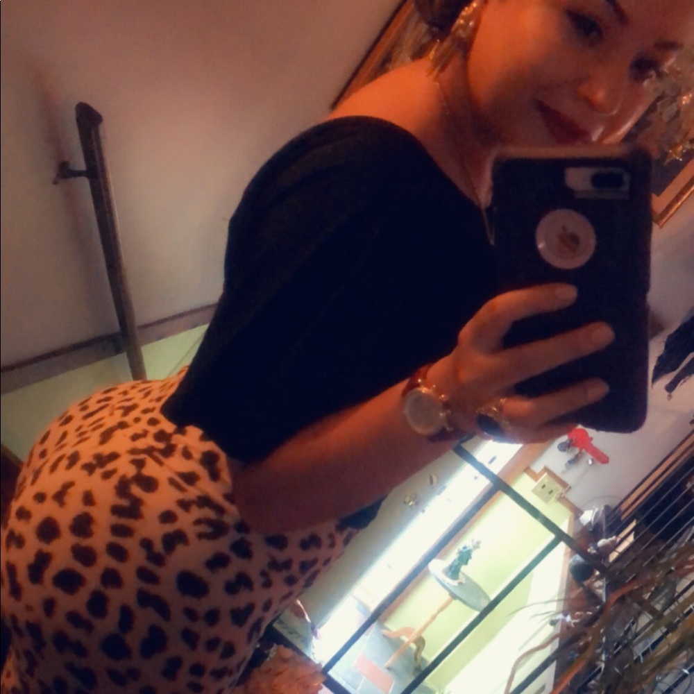 Meet your Posher, Cata